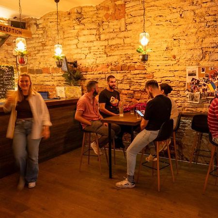 The Monks Bunk Hostel & Bar Tallinn Bagian luar foto