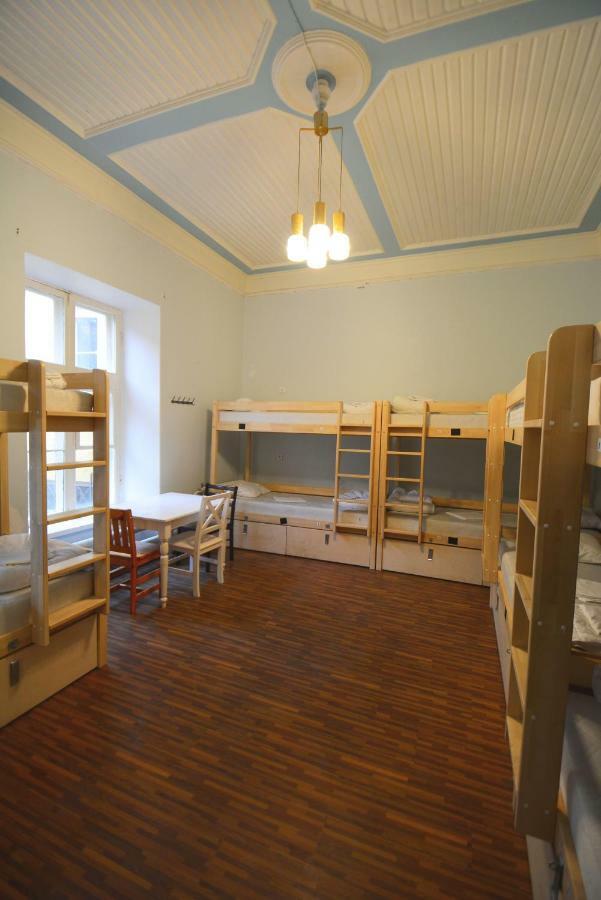 The Monks Bunk Hostel & Bar Tallinn Bagian luar foto