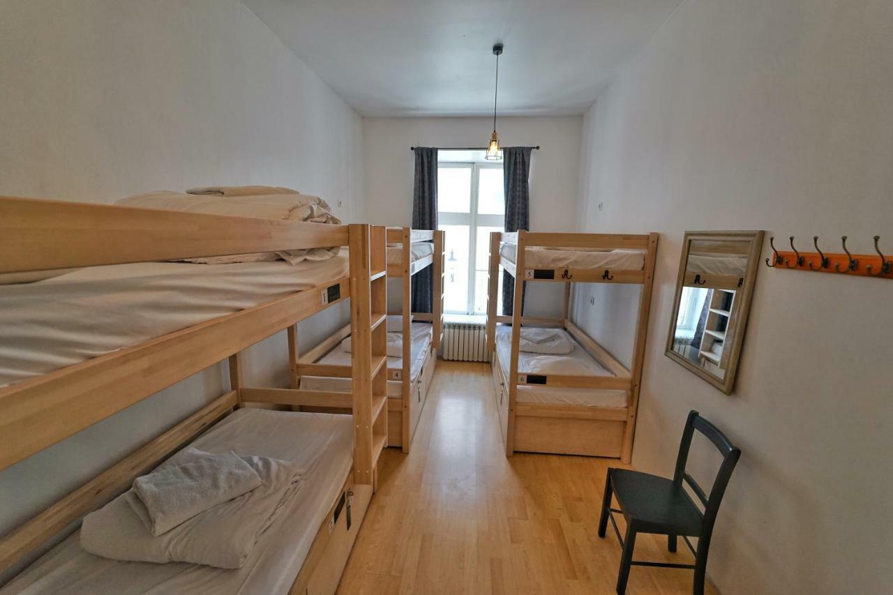 The Monks Bunk Hostel & Bar Tallinn Bagian luar foto