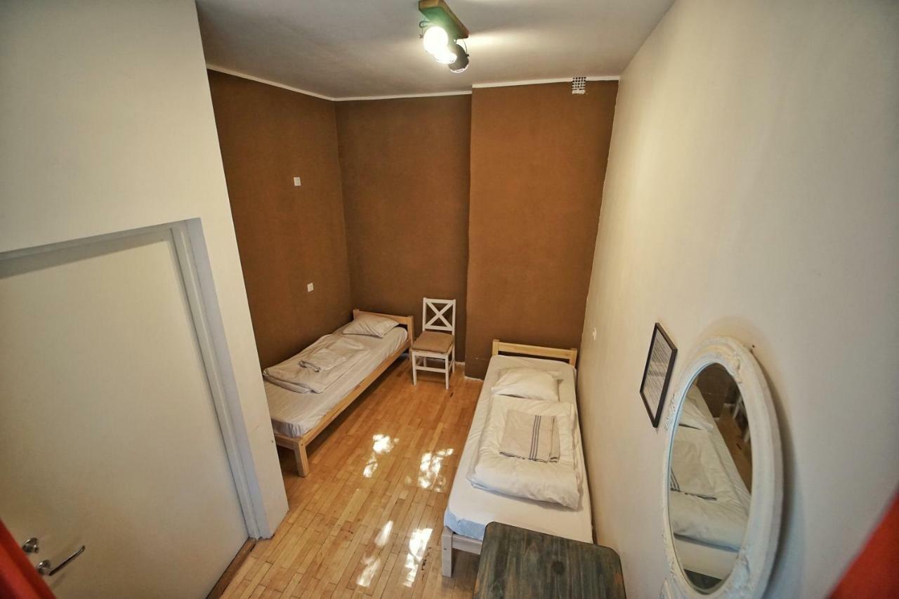 The Monks Bunk Hostel & Bar Tallinn Bagian luar foto
