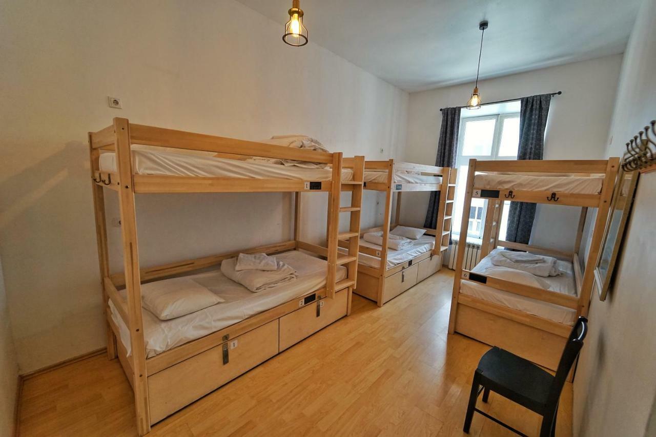 The Monks Bunk Hostel & Bar Tallinn Bagian luar foto