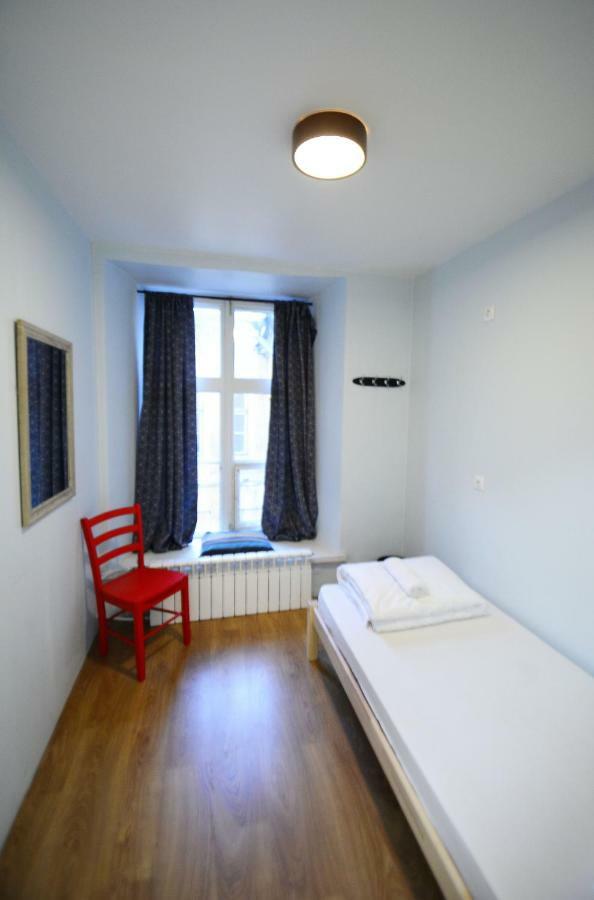 The Monks Bunk Hostel & Bar Tallinn Bagian luar foto