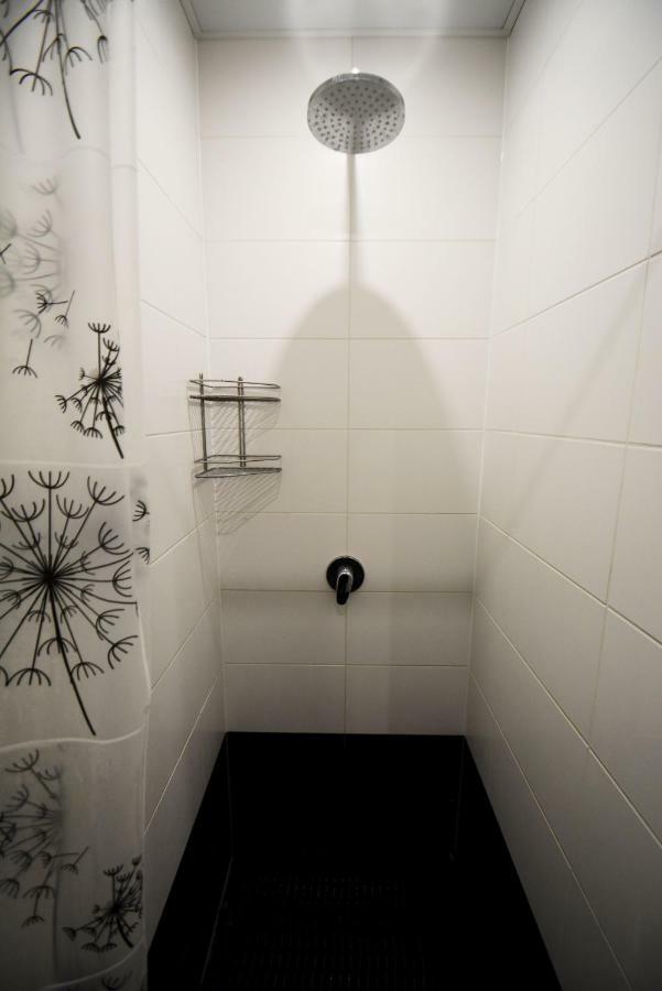 The Monks Bunk Hostel & Bar Tallinn Bagian luar foto