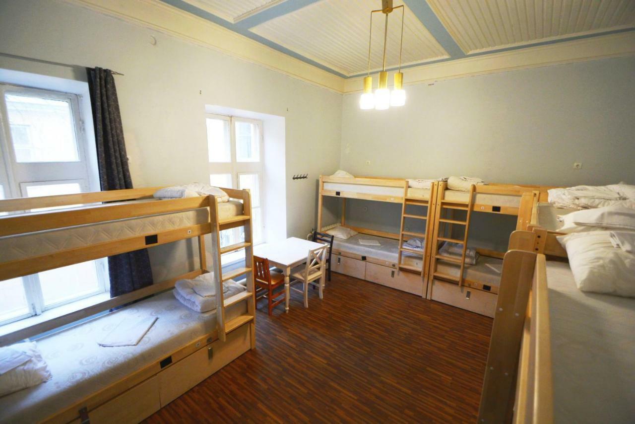 The Monks Bunk Hostel & Bar Tallinn Bagian luar foto