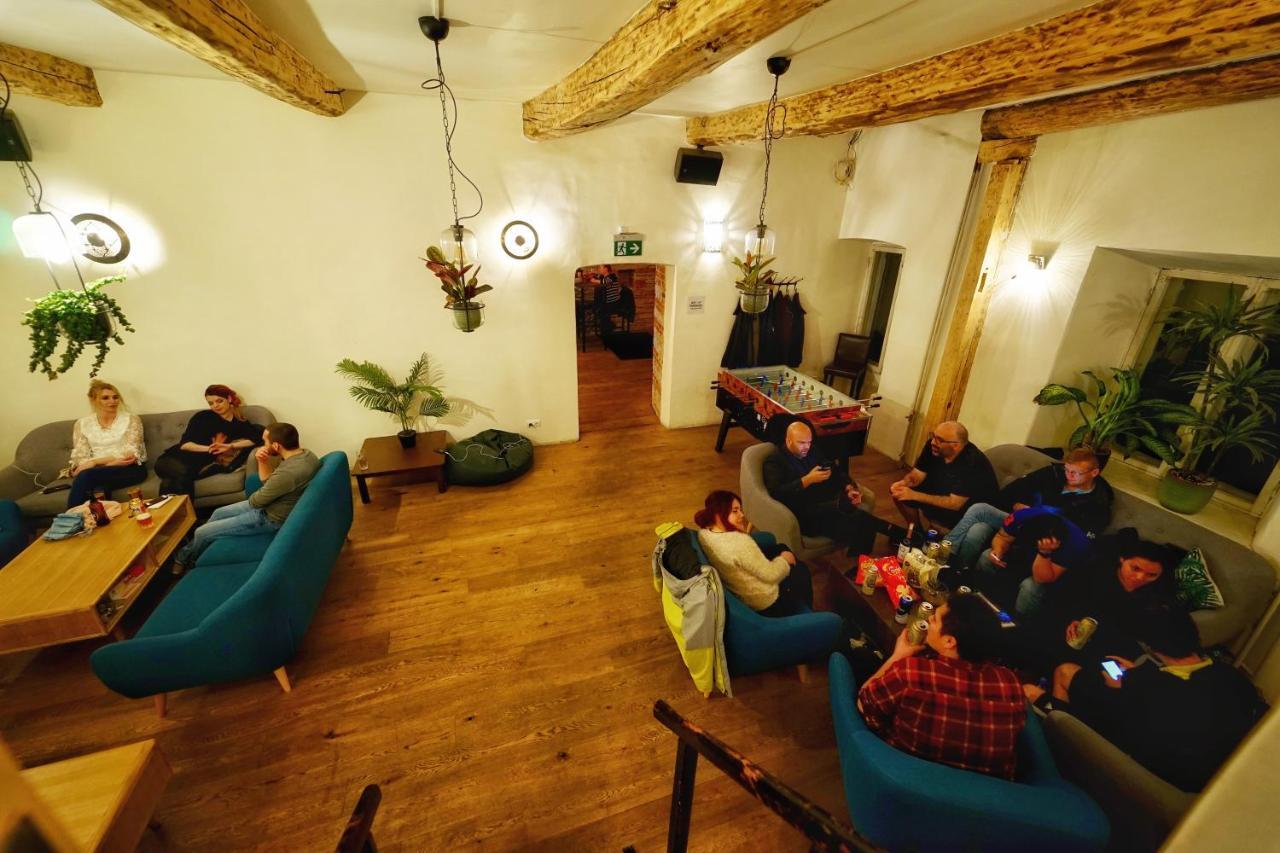 The Monks Bunk Hostel & Bar Tallinn Bagian luar foto